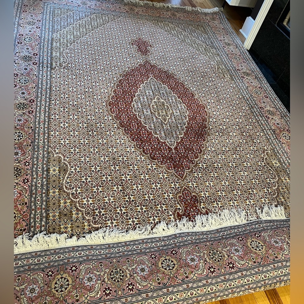 Hand knitted Persian Area Rug - Picture 2 of 7